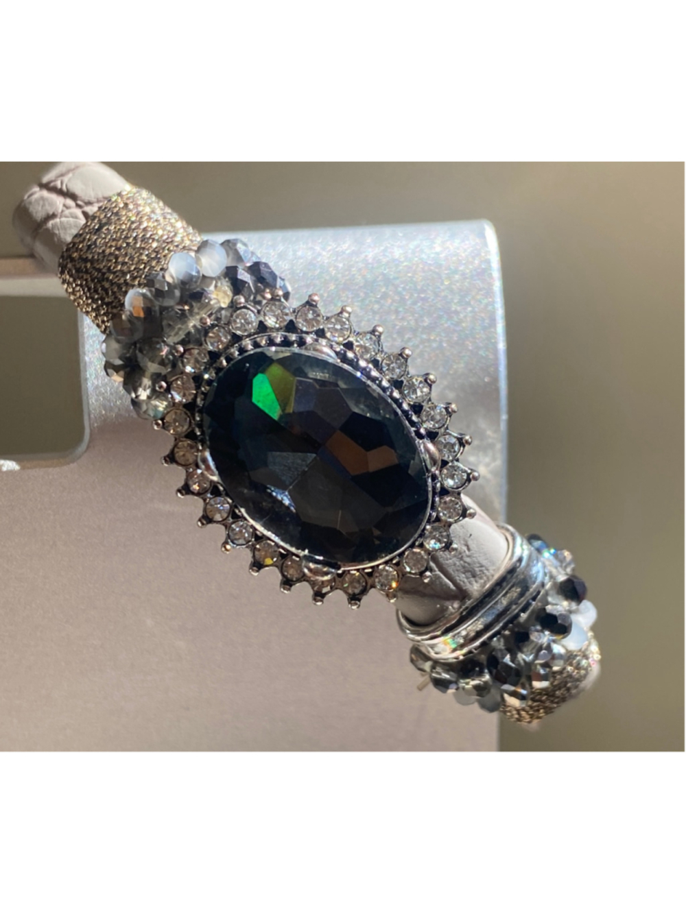 Women's Laura Janelle Bracelet One Size White Silver Crystal Statement